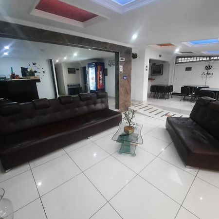 Hotel Zafiro Boutique Богота Экстерьер фото